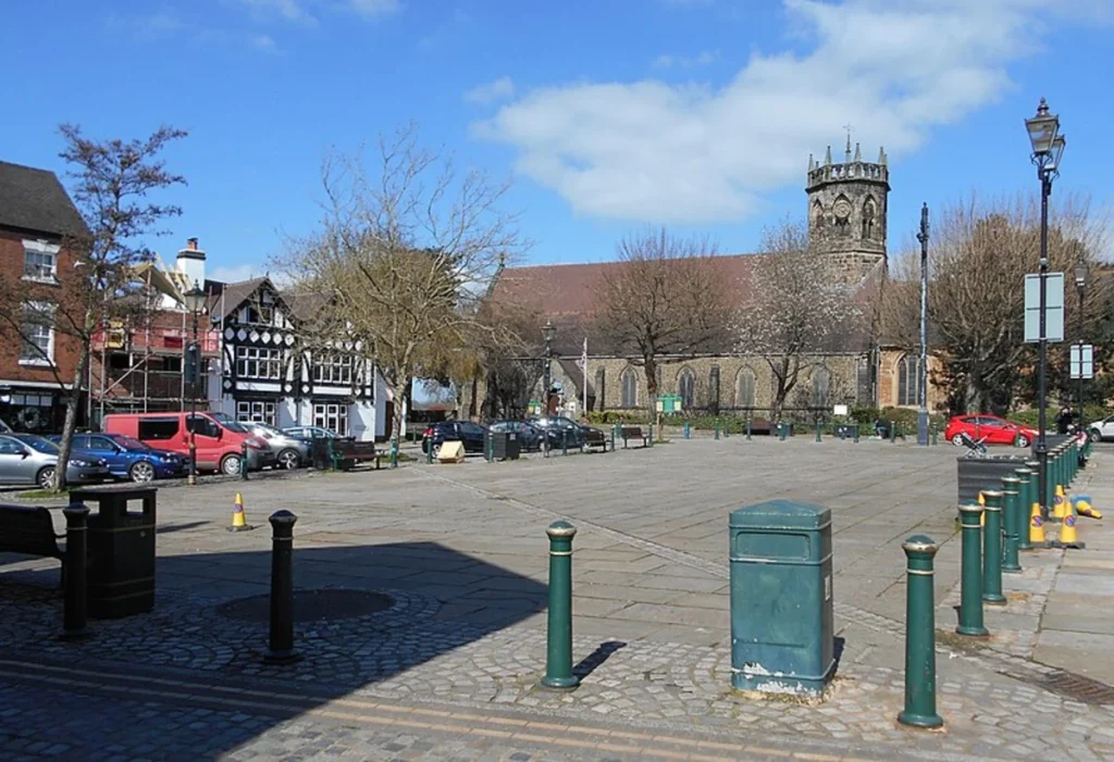 Atherstone Market square for top 10 facts